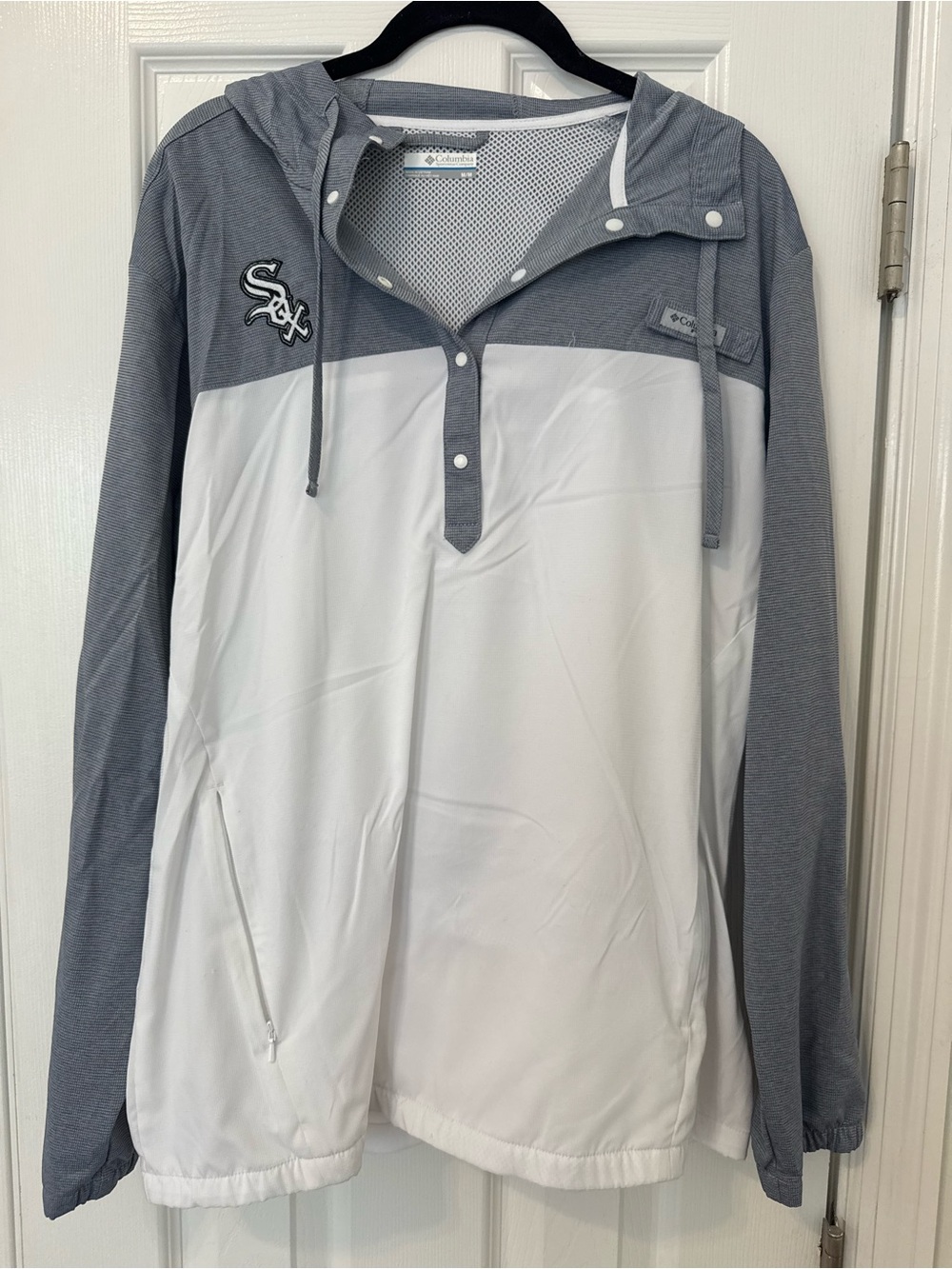 Chicago White Sox Columbia White and Gray Hooded Pullover